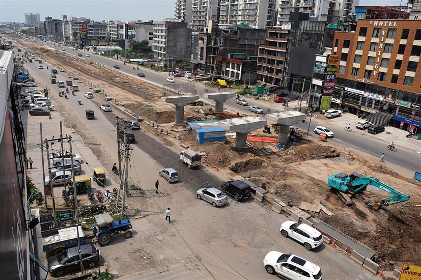 On Tuesday, a vehicle underpass was located near the Singhpura chowk on the Ambala-Chandigarh route